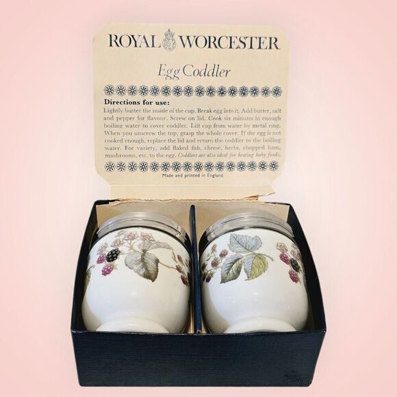 Royal Worcester Porcelain Egg Coddler Peach Berries Vintage Original Packaging - Picture 1 of 10